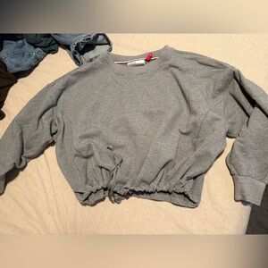 Wilson Gray Cropped Sweatshirt M/L